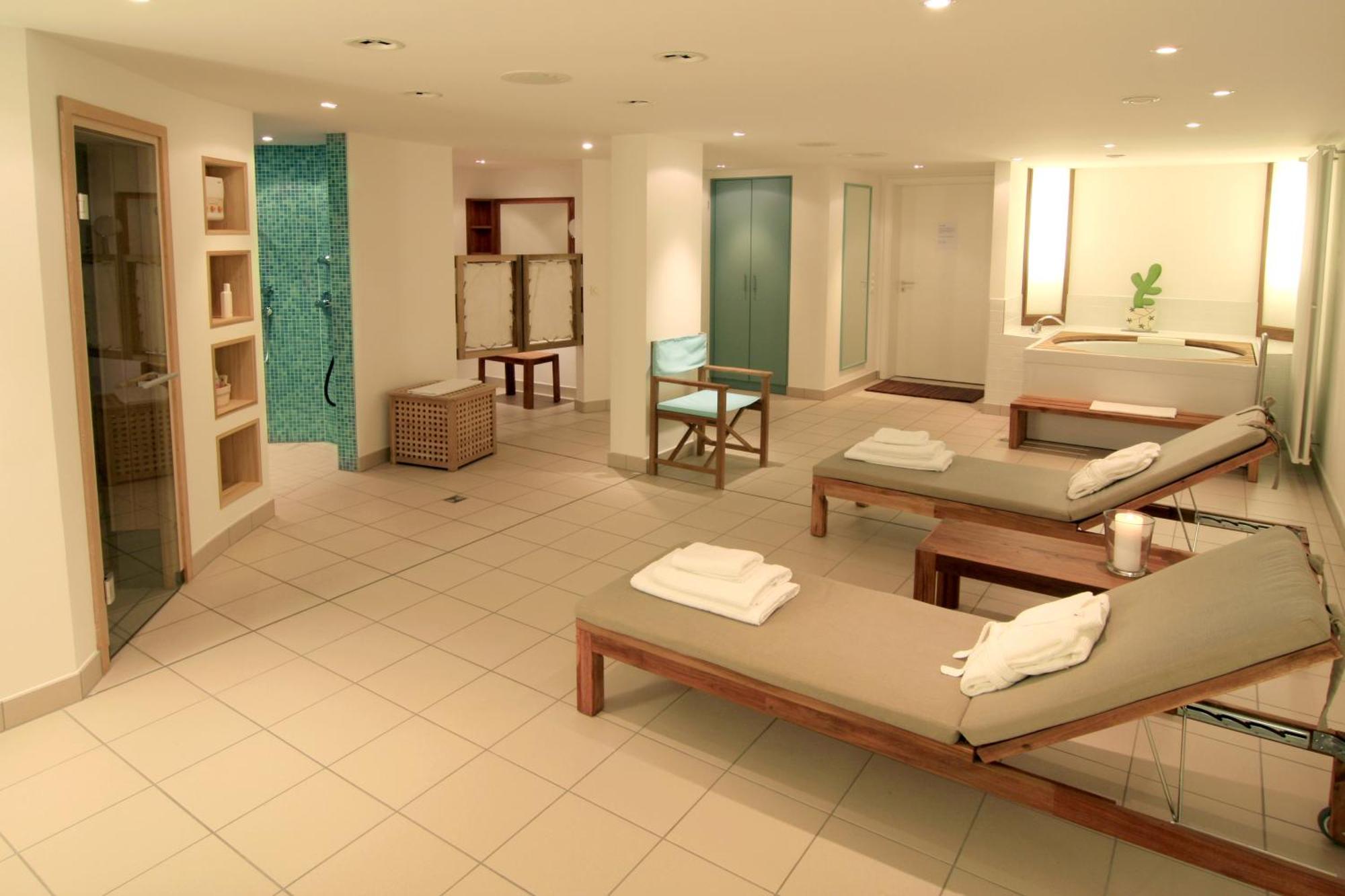 H.W.S. Hotel Der Wilde Schwan サガルト エクステリア 写真